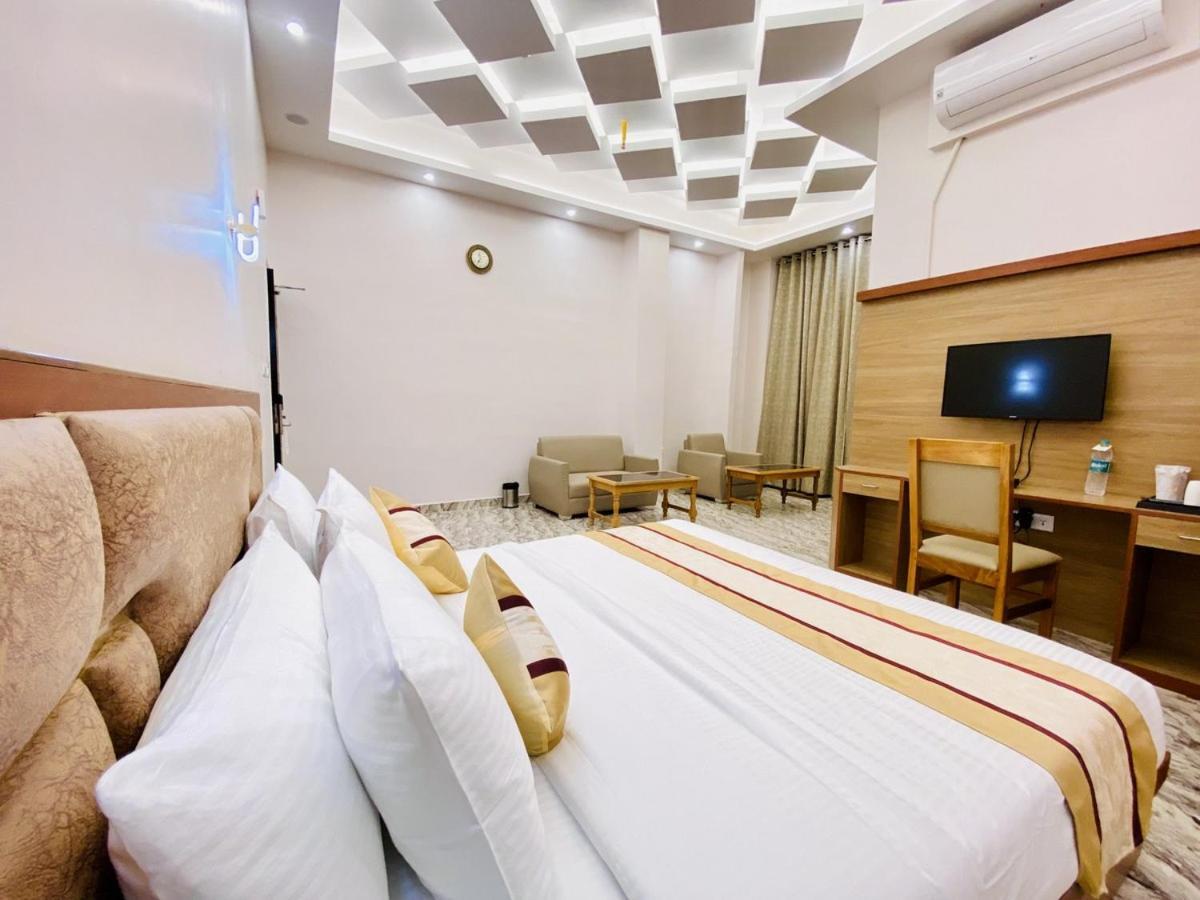 אימפאל Hotel Imolesh מראה חיצוני תמונה